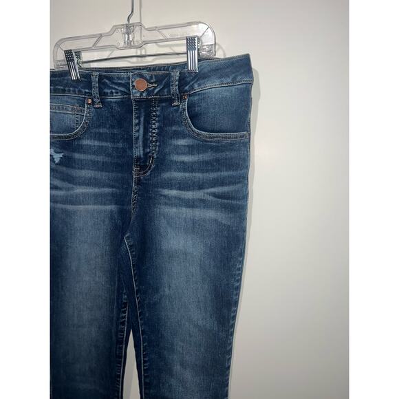 Maurice’s women’s distressed blue jeans - Picture 3 of 10